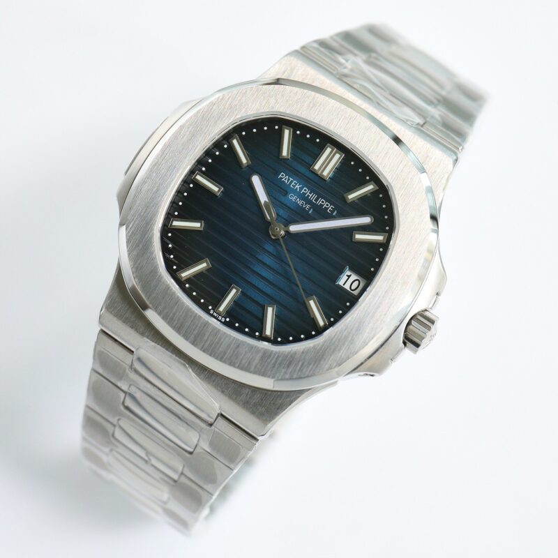 Patek Philippe NAUTILUS – 5711/1A 4