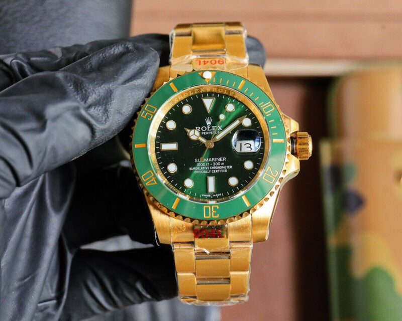 Rolex Submariner Gold 2