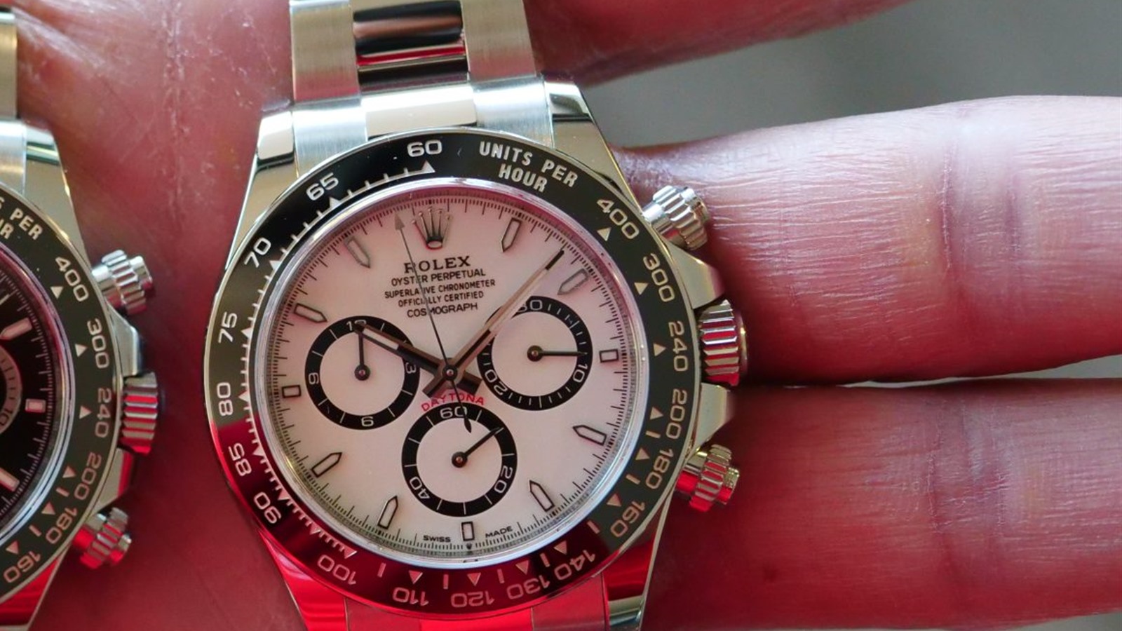 Daytona Leather Strap vs Oyster Bracelet Replica  Dress Chronograph or Sport Classic? visual reference