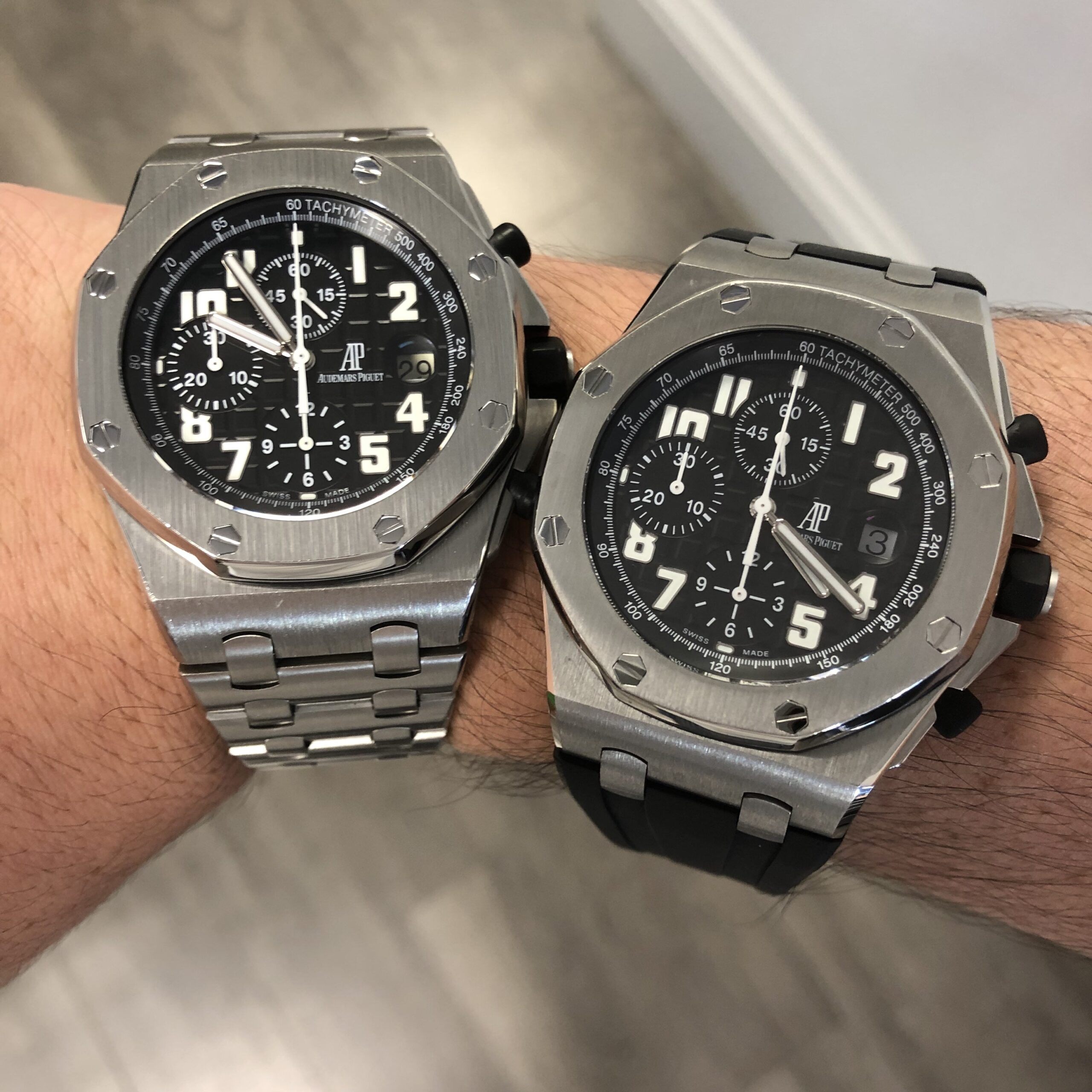 Royal Oak Offshore replica strap comparison editorial image
